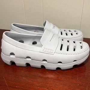 Mens Zerogrand Cole Haan loafer shoes size 10.  Brand new.